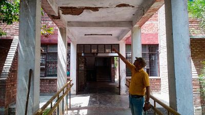 Questions about crumbling JNU infra as ceiling collapse leaves 1 injured in hostel
