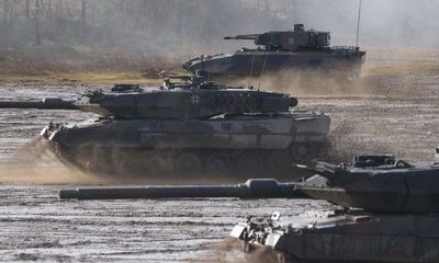 German chancellor ‘stalling on heavy weaponry to Ukraine’