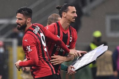 Ageing Ibra out again as goal-shy Milan defend Serie A lead