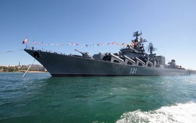 U.S. believes Russian warship still dealing with fire - defense official