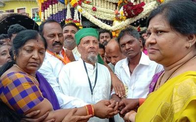 Video | Moulvi recites Quran to mark beginning of Chennakeshava temple festival in Belur