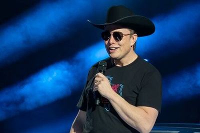 Elon Musk's offer to buy Twitter is a $40 billion troll job