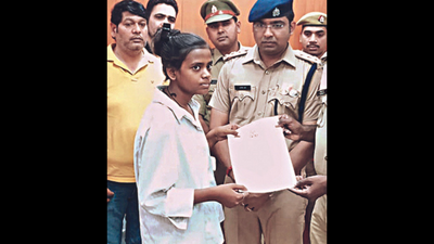 How this Noida girl helped cops reunite kid with kin