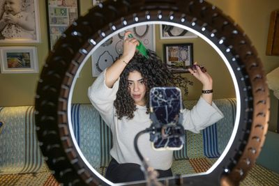 Get this straight: Curls bounce back in Cairo