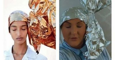 Hilarious mum remakes trendy Zara photoshoot using kitchen foil and balloons