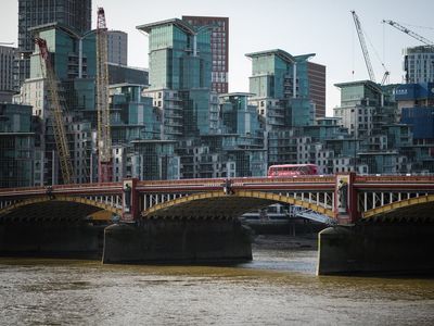 Police search River Thames for woman who fell off Vauxhall Bridge