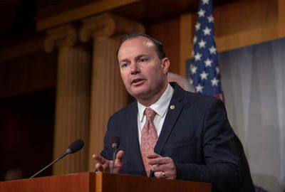 Mike Lee's texts: "This will end badly"