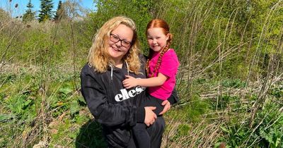 Busy scenes at Gedling Country Park as families enjoy Easter and warm temperatures