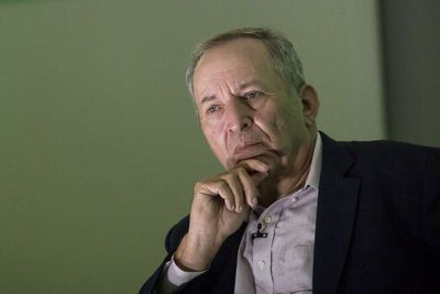 Larry Summers Says a Recession is Likely on the Way