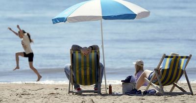 UK set for more warm weather ahead of Easter Sunday following hottest day of the year