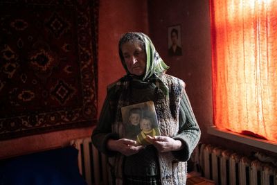 'I feel so lost': The elderly in Ukraine, left behind, mourn