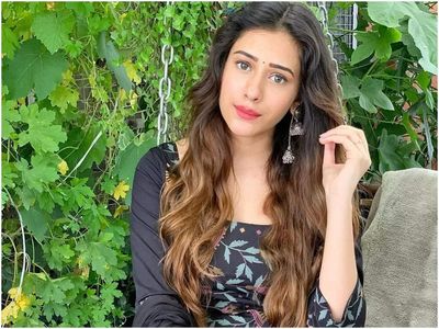 During Ramzan when you are fasting, it gets tough to shoot outdoors, but God gives you the strength: Hiba Nawab