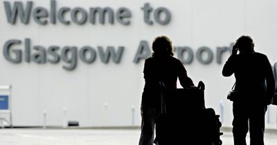 'Embarrassment' as Glasgow Airport arrivals 'stranded in cold' due to lack of transport