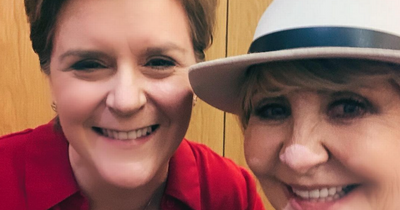 Nicola Sturgeon and Scots singer Lulu pose for selfie at Glasgow event