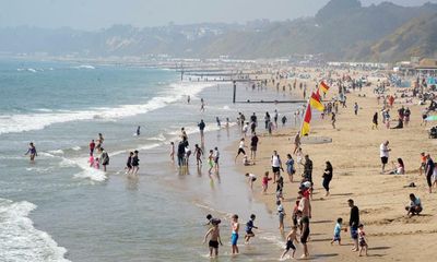 Sunshine and packed beaches mark first Easter break since lockdown
