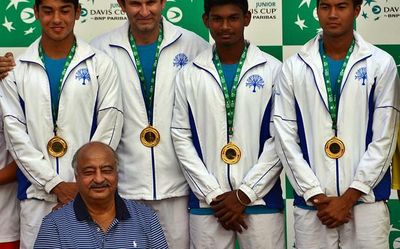Rushil and Bushan hand India the gold