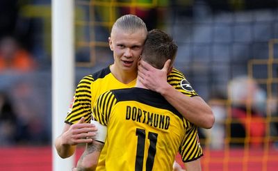 Erling Haaland back on the scoresheet as Borussia Dortmund hit Wolfsburg for six