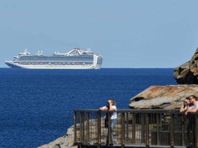 Cruise ships return after two-year ban