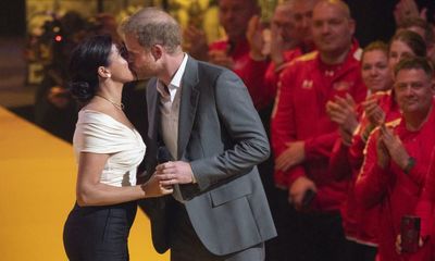Invictus Games: Harry and Meghan pay tribute to Ukrainians