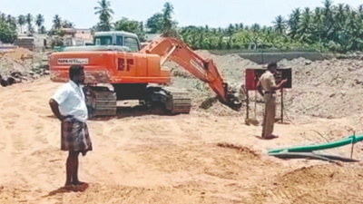 Erode: Man, 35, dies as gelatin stick explodes at water project site