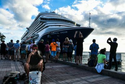 Cruise ships at centre of dispute in Florida's idyllic Key West