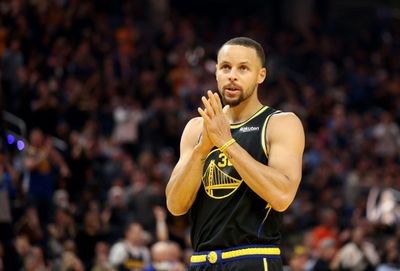 Warriors take Curry's return, Jazz, Sixers win NBA playoff openers