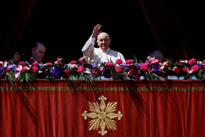 On 'Easter of war,' pope implicitly criticises Russia over Ukraine