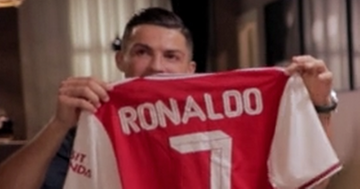 Cristiano Ronaldo's reaction to receiving Arsenal shirt as Piers Morgan calls for transfer