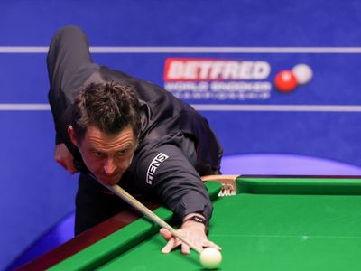 ‘Gladiator’ Ronnie O’Sullivan rallies past David Gilbert at the Crucible