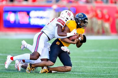 Cardinals met virtually with Houston pass rusher David Anenih