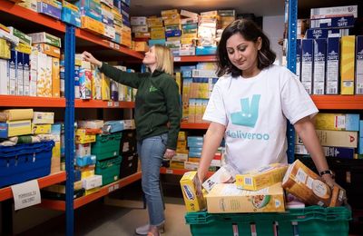 Nearly one in 10 parents ‘very likely’ to need food bank, survey finds