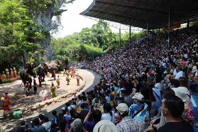 16,994 new Covid cases, 124 more deaths