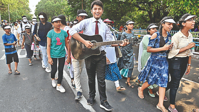 After 2 years, Kolkata celebrates Easter with rally, prayers