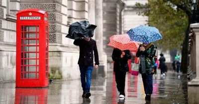 UK weather: Temperatures plunge to biting 7C after bank holiday scorcher