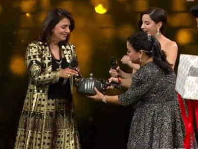 Bharti Singh gifts pressure cooker to Neetu Singh for son Ranbir Kapoor's wedding; the actress decides to give it to 'bahurani' Alia Bhatt