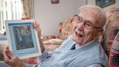 Royal Air Force Veteran Lays Claim As ‘Britain’s Oldest Facebook User’ – Aged 106