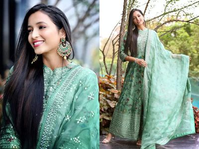 KGF-2 actress Srinidhi Shetty stuns in a mint green anarkali