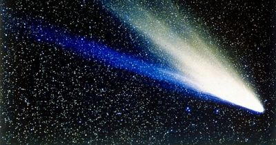 Largest comet EVER weighing 500 trillion tons moving towards Earth at 22,000mph