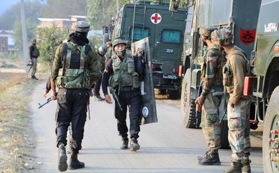 RPF jawan killed, another injured in Pulwama militant attack