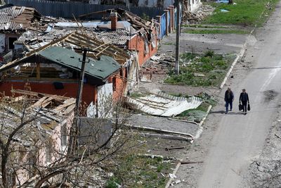 Mariupol still contested, U.S. official says