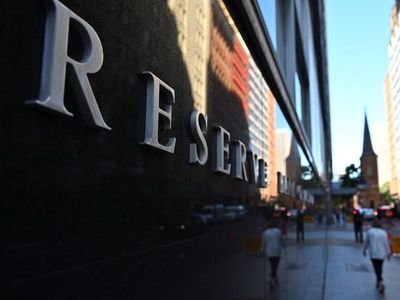 More signs of rate rise sooner than later