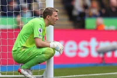 Vicente Guaita hints at Crystal Palace exit - ‘How can I not want to return to Valencia?’