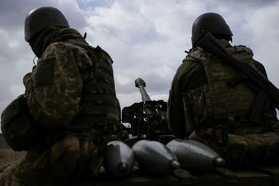 US to train Ukrainians on howitzer artillery systems in next days