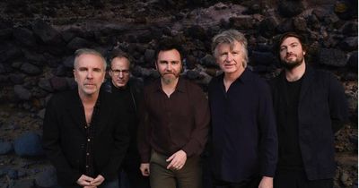 Crowded House tour on hold due to COVID diagnosis