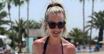 Helen Skelton shows off amazing physique in pool snaps four months after giving birth