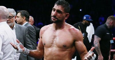 Amir Khan robbed at gunpoint in London