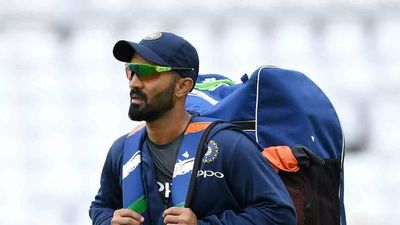 Dinesh Karthik can play finisher's role for India in T20 World Cup: Sunil Gavaskar