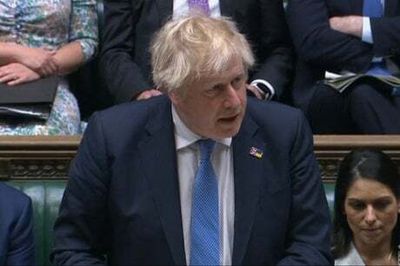 London politics latest LIVE: Boris Johnson says ‘sorry’ to MPs over partygate fine as Keir Starmer brands apology a ‘joke’