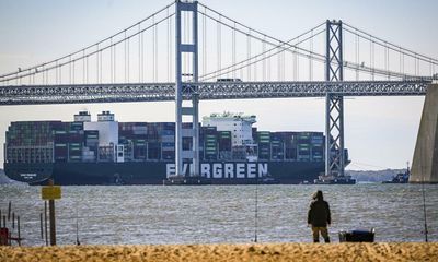 Stuck container ship Ever Forward finally refloated after a month