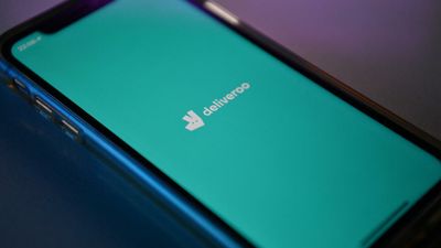 French court fines Deliveroo thousands for abusing freelance status of workers